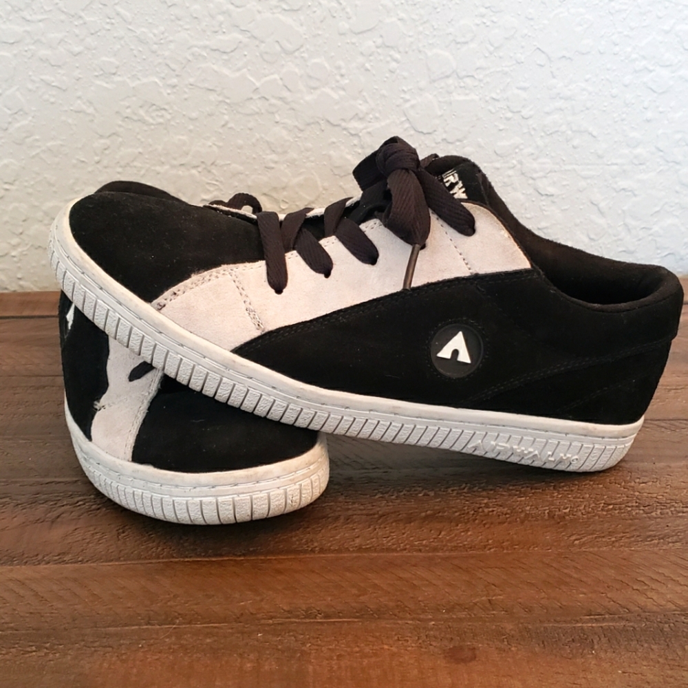 Airwalk One